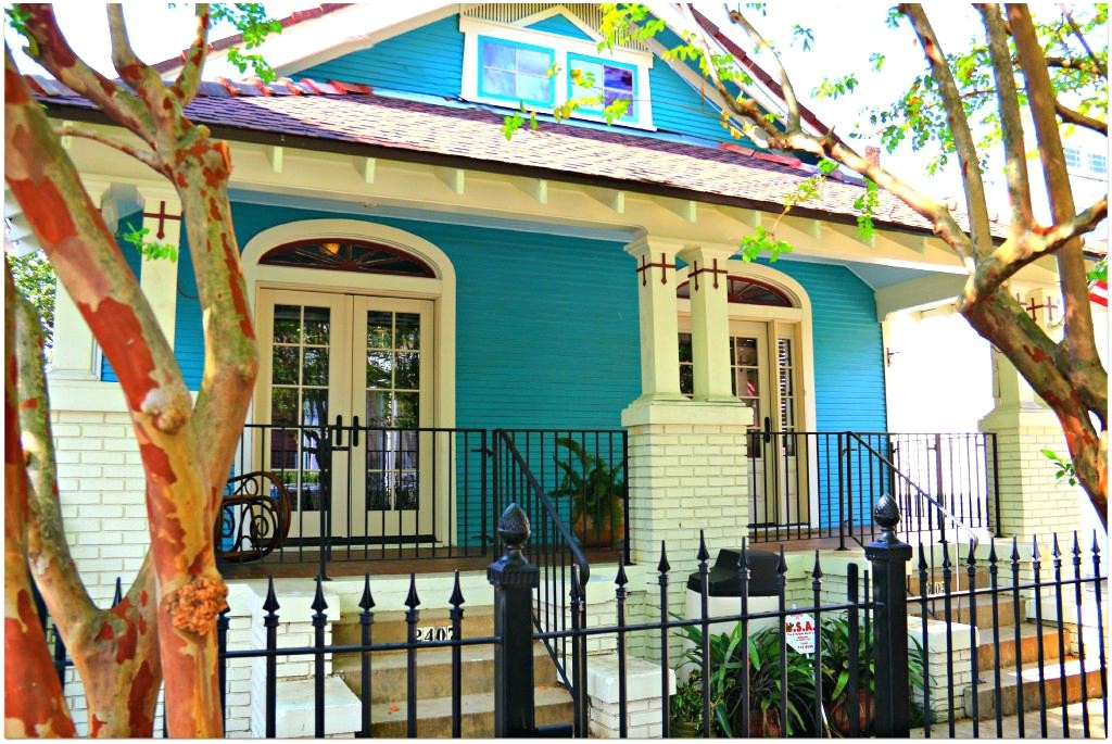 new orleans french quarter style house plans
