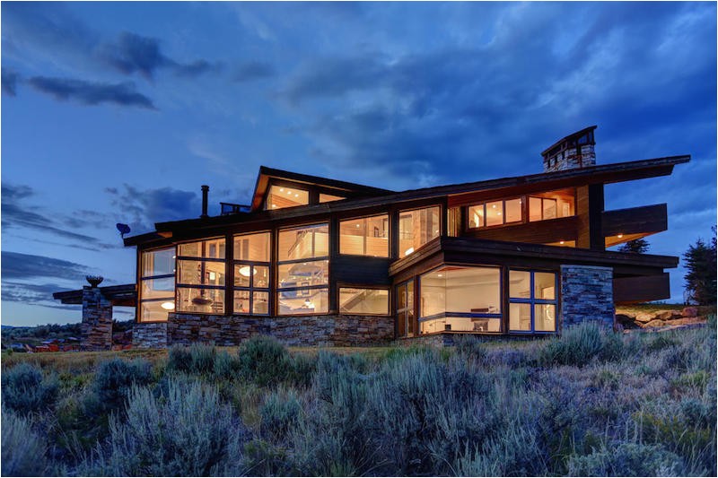 architecture asymmetry in the service of comfortable living park city residence