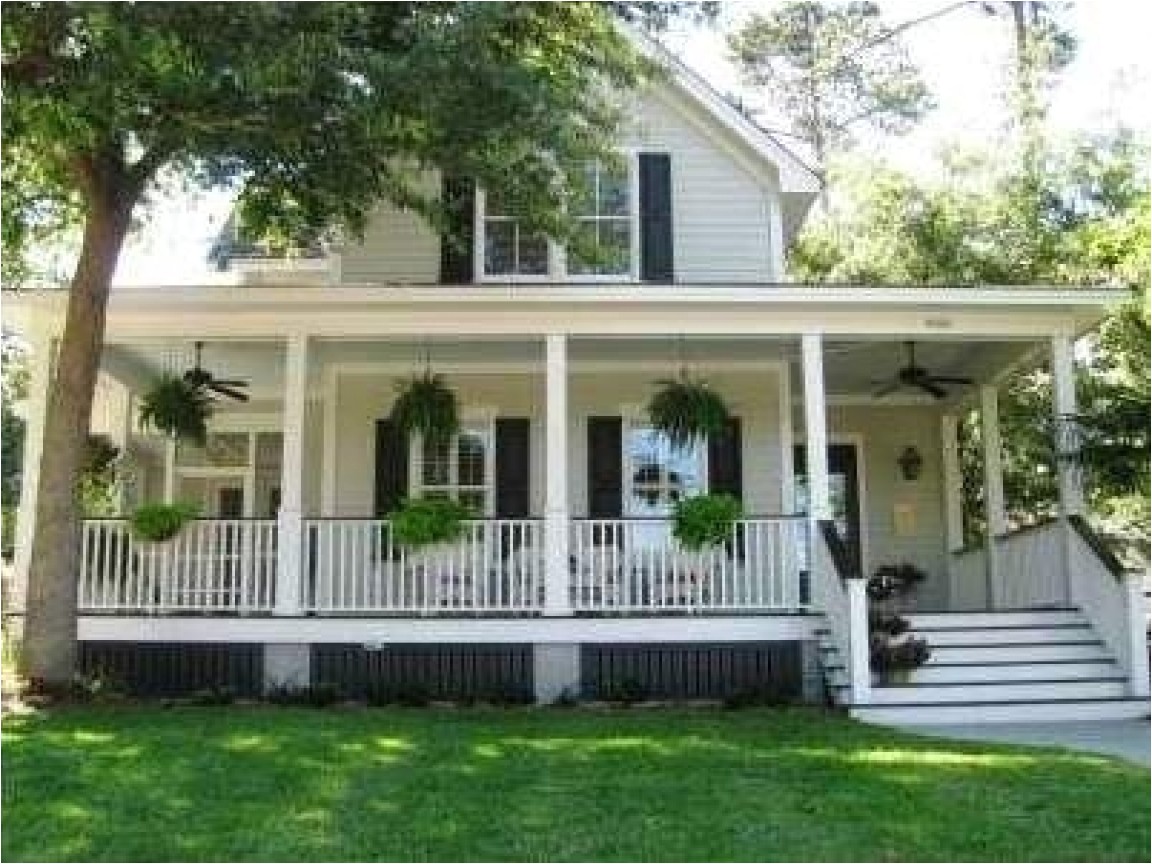 4d5386e7d1baea02 southern country style homes southern style house with wrap around porch
