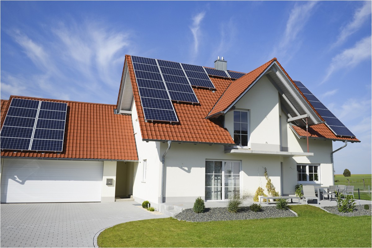 what homebuyers should know about solar panels