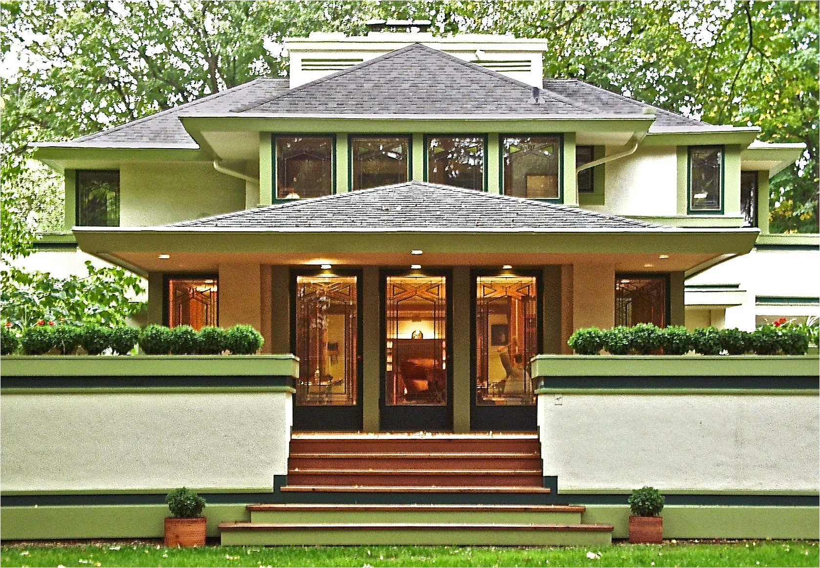 frank lloyd wright style homes for sale