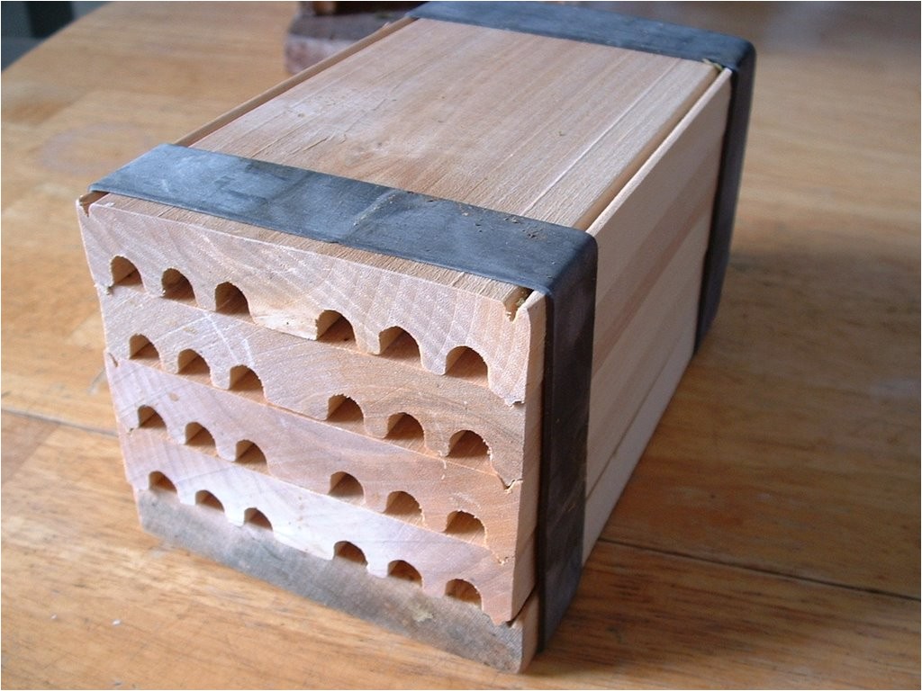 free-mason-bee-house-plans-plougonver