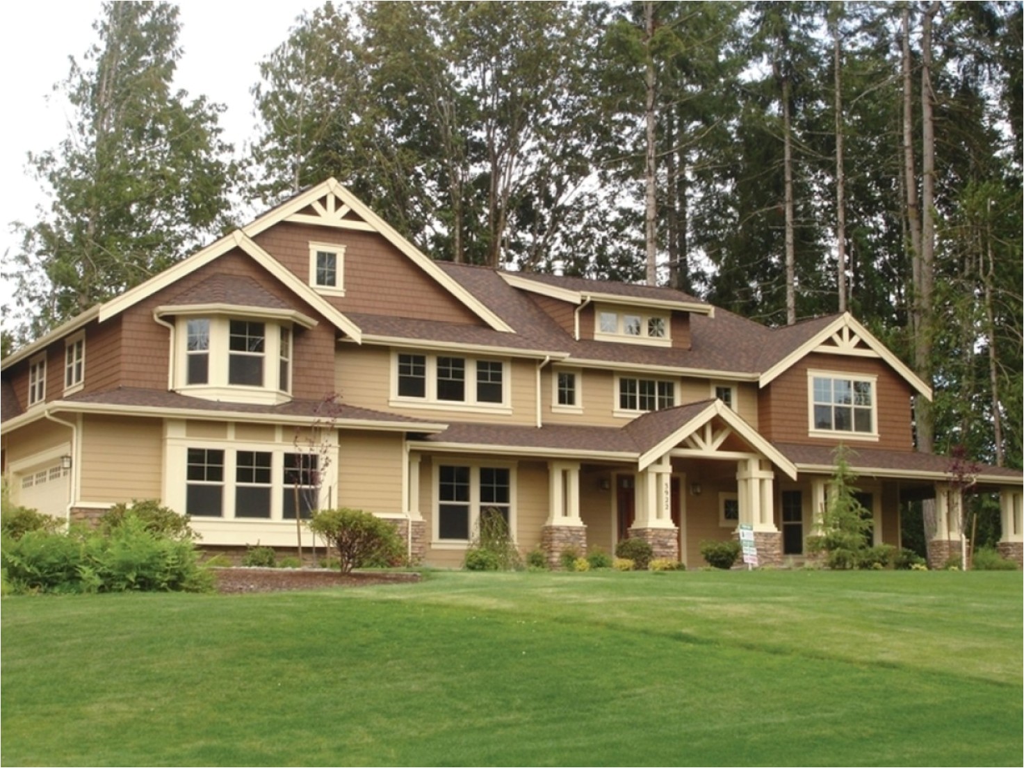 luxury craftsman style house plans characteristic