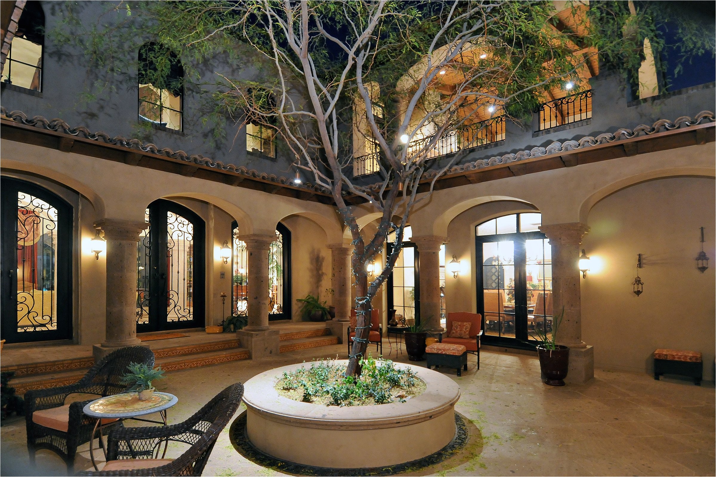 spanish style house plans with interior courtyard