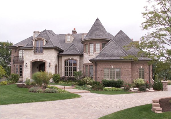 20 different exterior designs of country homes