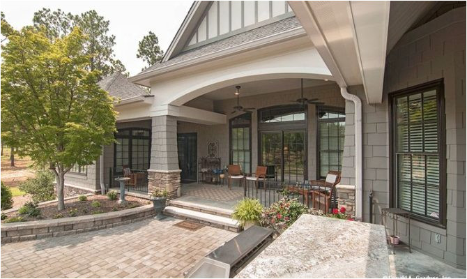 11 genius house plans with large back porch