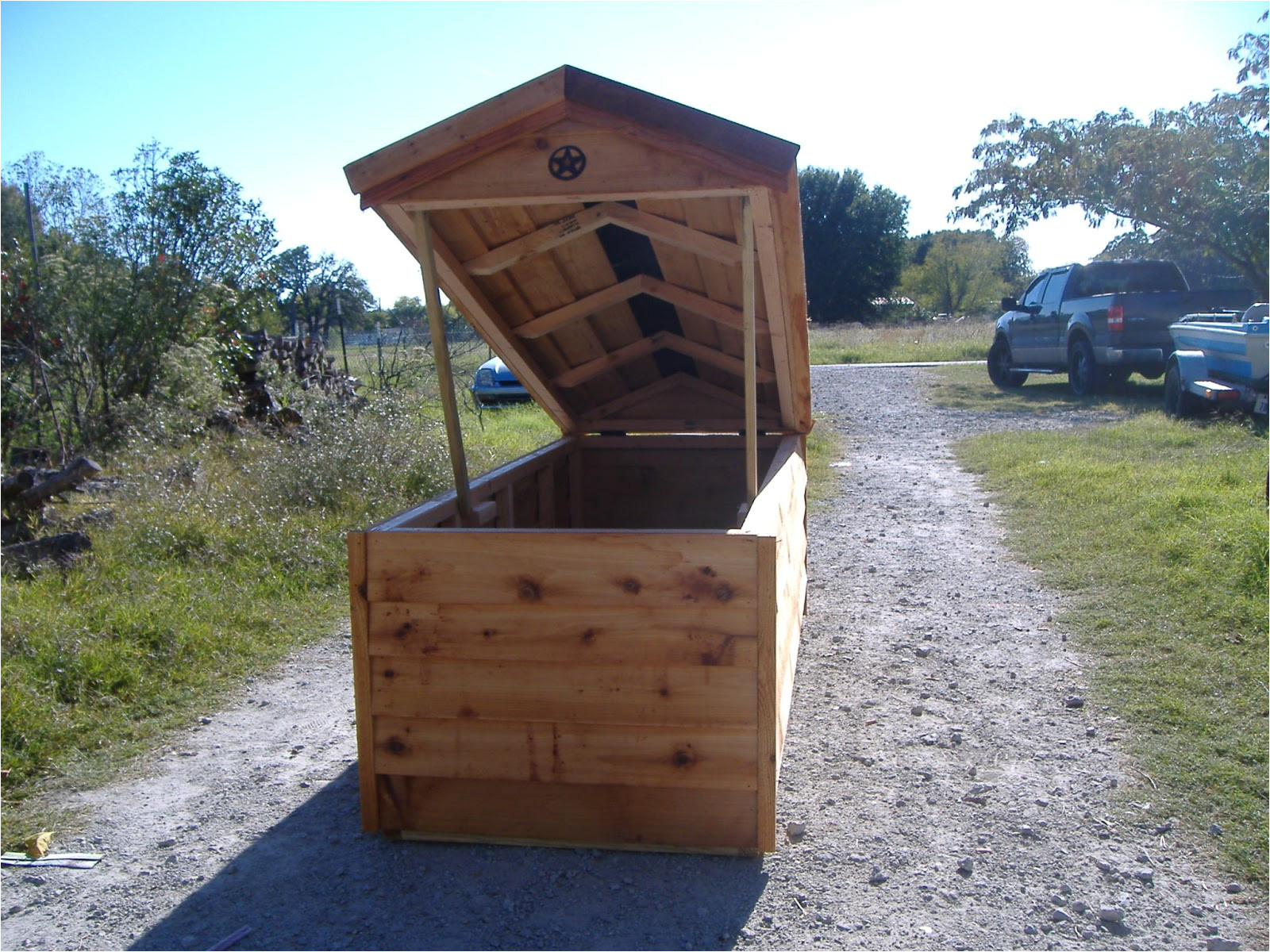 how to build a well insulated dog house1